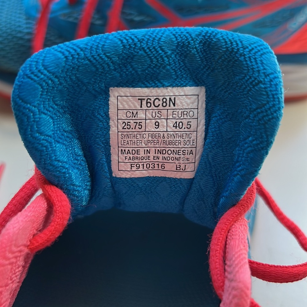 Women’s ASICS Gel-Cumulus 18 Running Shoe Size 9 - Picture 10 of 16